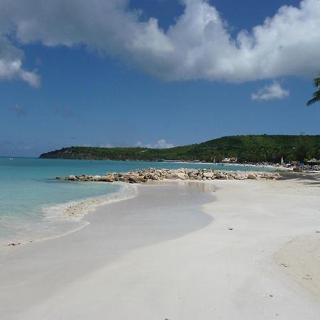 Buccaneer Beach Club Dickenson Bay Extérieur photo