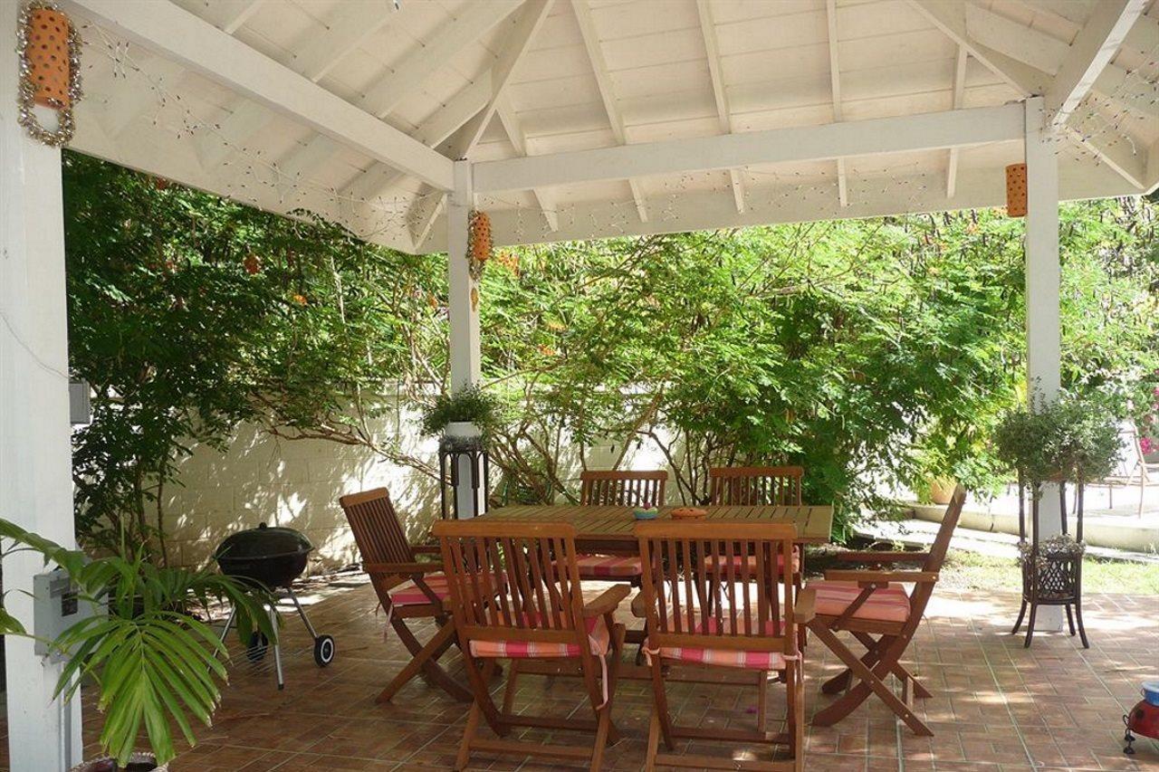Buccaneer Beach Club Dickenson Bay Extérieur photo