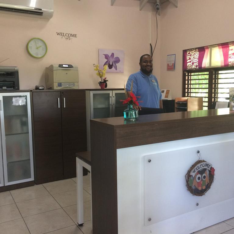 Buccaneer Beach Club Dickenson Bay Extérieur photo