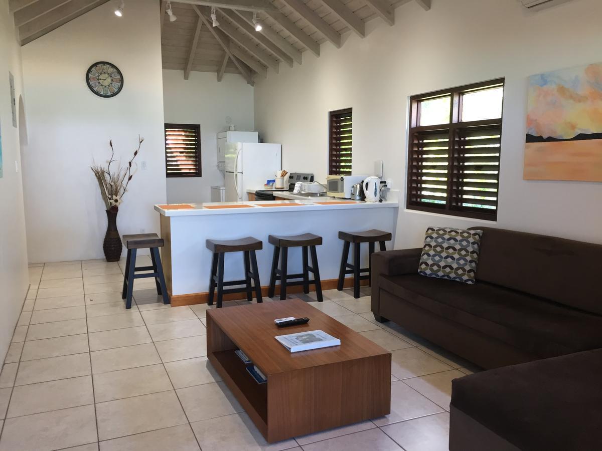 Buccaneer Beach Club Dickenson Bay Extérieur photo